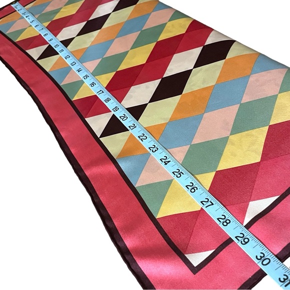 Gap Women’s Multicolored Geometric Print Shiny Satin Squared Scarf 30” - Picture 13 of 14